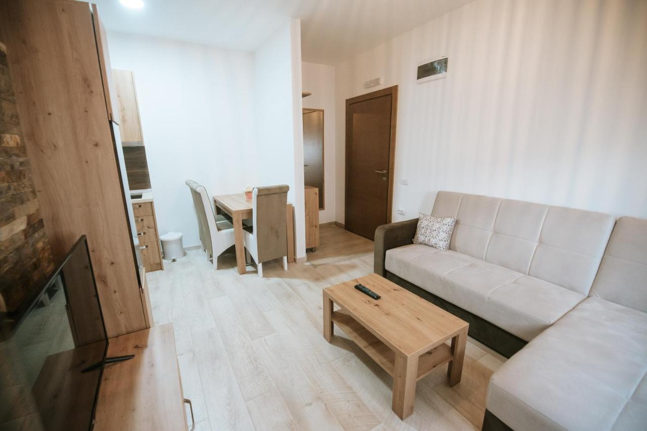 Kraljevi Konaci -Apartmani Bajka Kopaonik Buitenkant foto