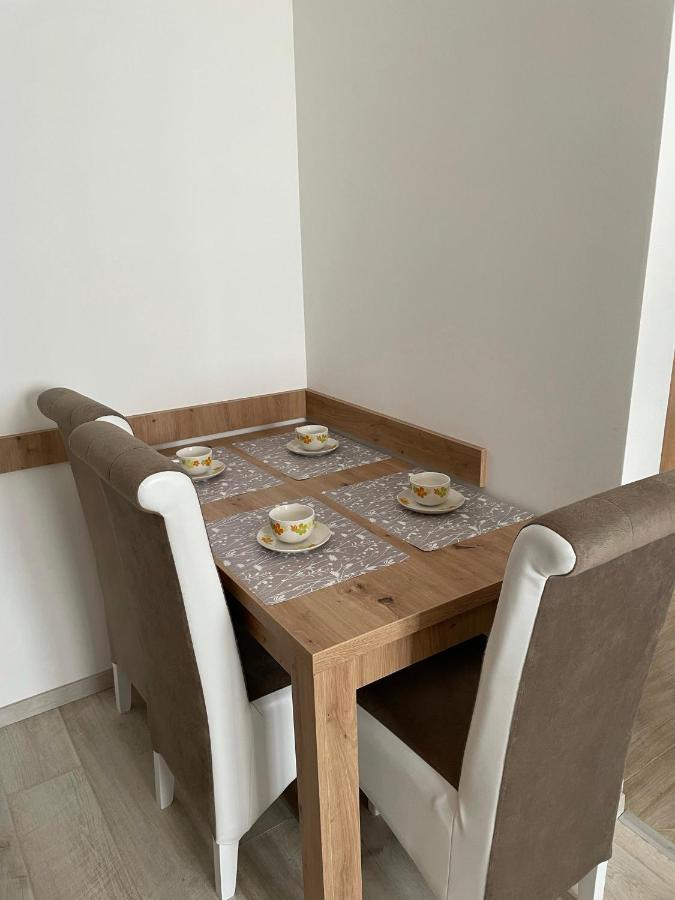 Kraljevi Konaci -Apartmani Bajka Kopaonik Buitenkant foto